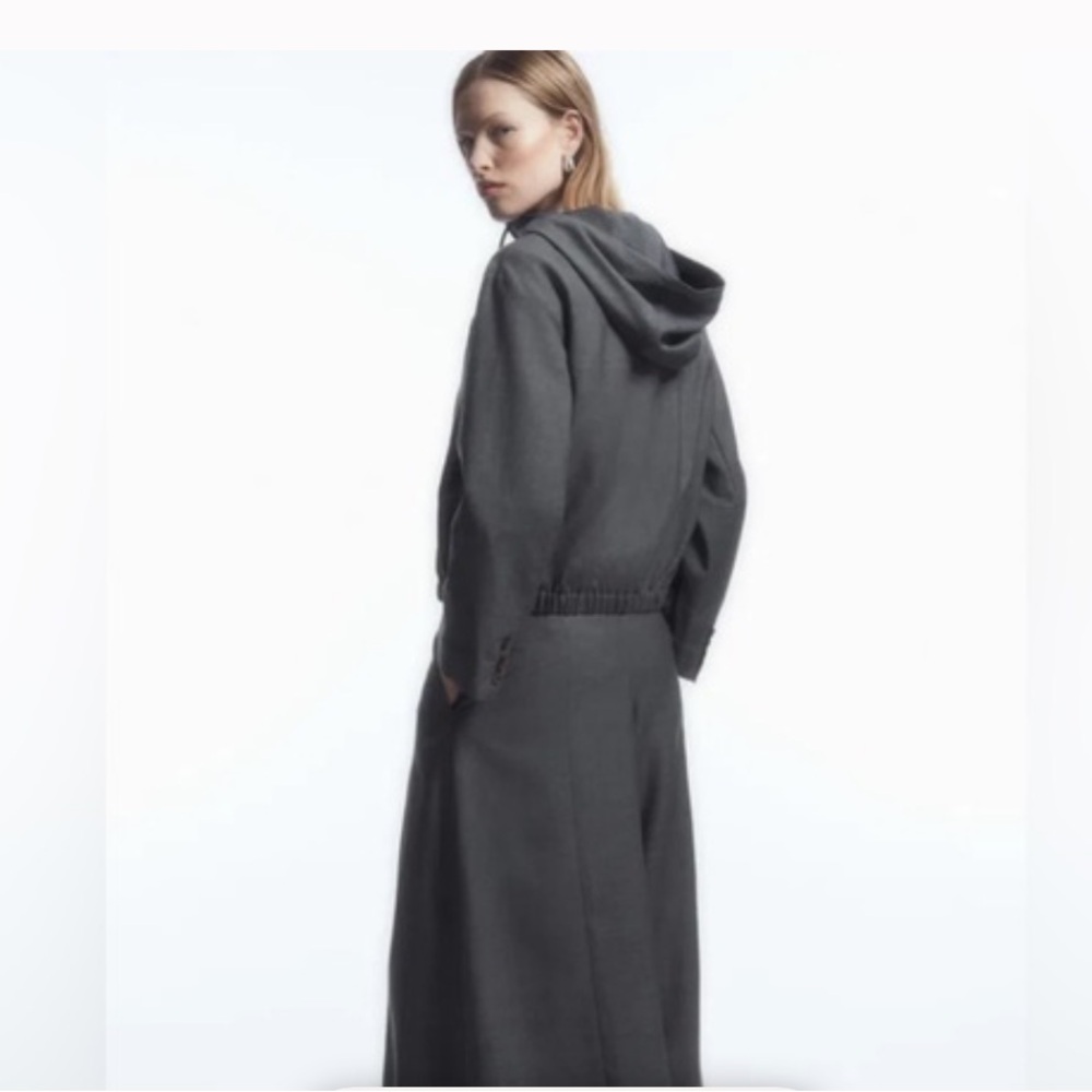 COS tailored set with folded a line skirt and a hooded jacket 6 - Picture 5 of 14